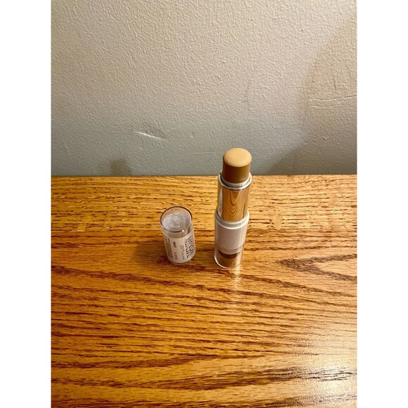 NEW Maybelline Super Stay Foundation Stick -220 NATURAL BEIGE - Picture 4 of 5